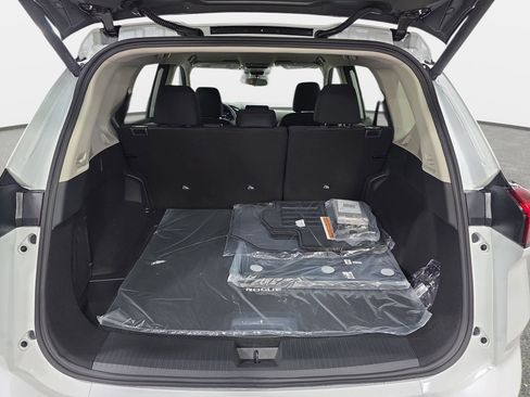 New 2026 Nissan Rogue SV w/ Cold Weather Package FWD image 12