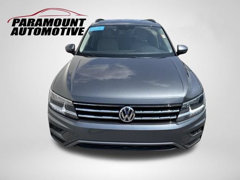 Used 2020 Volkswagen Tiguan SE R-Line AWD/4WD image 2