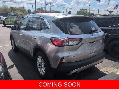 Used 2021 Ford Escape SE w/ Convenience Package AWD/4WD image 4