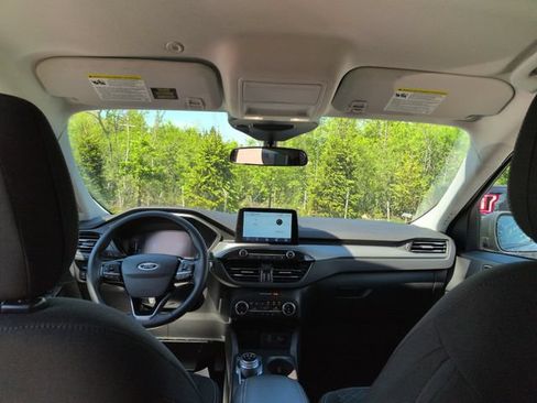 Certified 2024 Ford Escape Active AWD/4WD image 44
