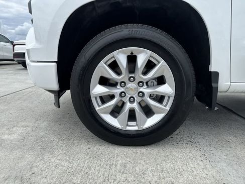 Used 2024 Chevrolet Silverado 1500 Custom RWD image 10