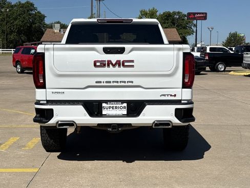 Used 2025 GMC Sierra 1500 AT4 AWD/4WD image 4