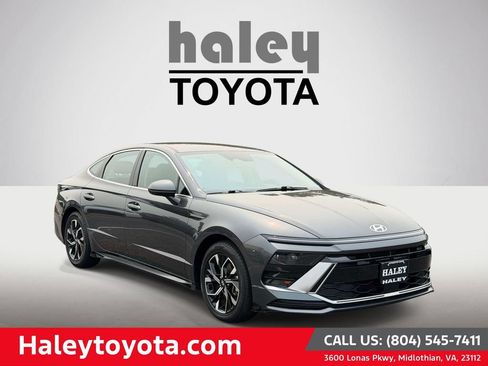 Used 2025 Hyundai Sonata SEL FWD image 1
