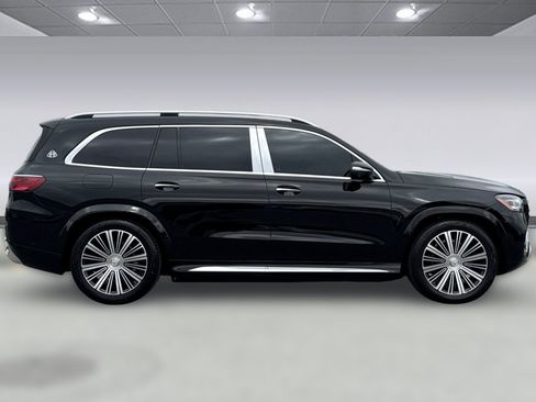 Used 2025 Mercedes-Benz Maybach GLS 600 4MATIC image 7