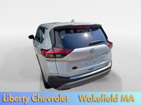 Used 2023 Nissan Rogue SV AWD/4WD image 4