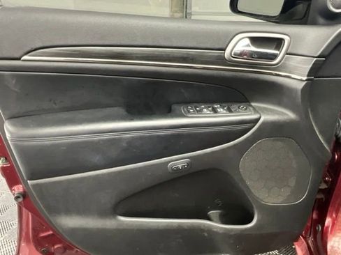 Used 2019 Jeep Grand Cherokee Limited X image 14