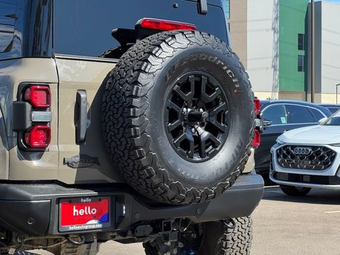 Used 2025 Ford Bronco Raptor w/ Interior Carbon Fiber Pack AWD/4WD image 24