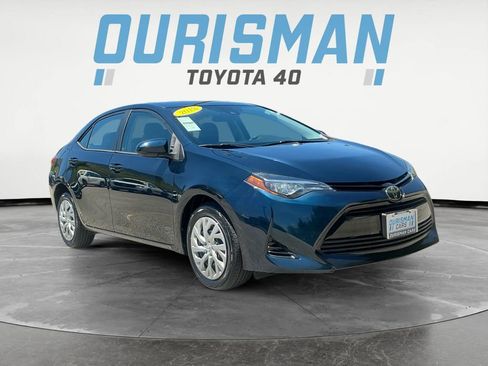 Used 2018 Toyota Corolla LE FWD image 1