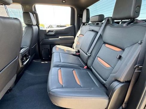 Used 2024 GMC Sierra 1500 AT4 AWD/4WD image 12