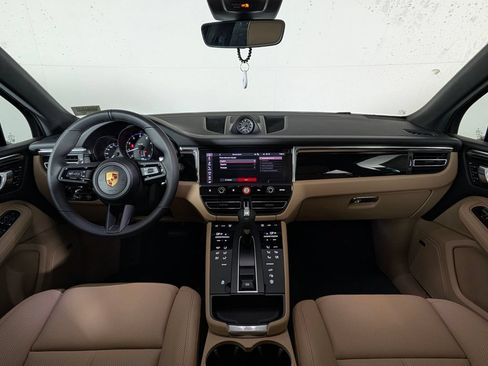 New 2026 Porsche Macan AWD/4WD image 20