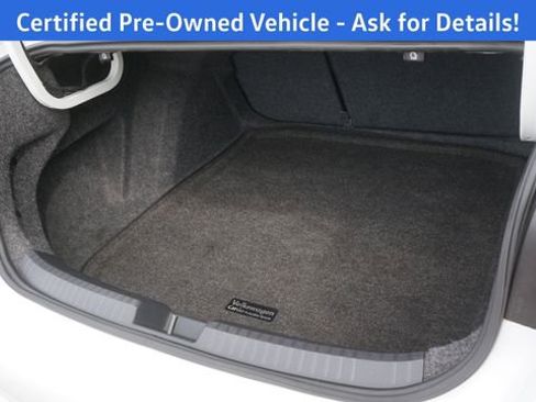 Used 2019 Volkswagen Jetta R-Line image 15