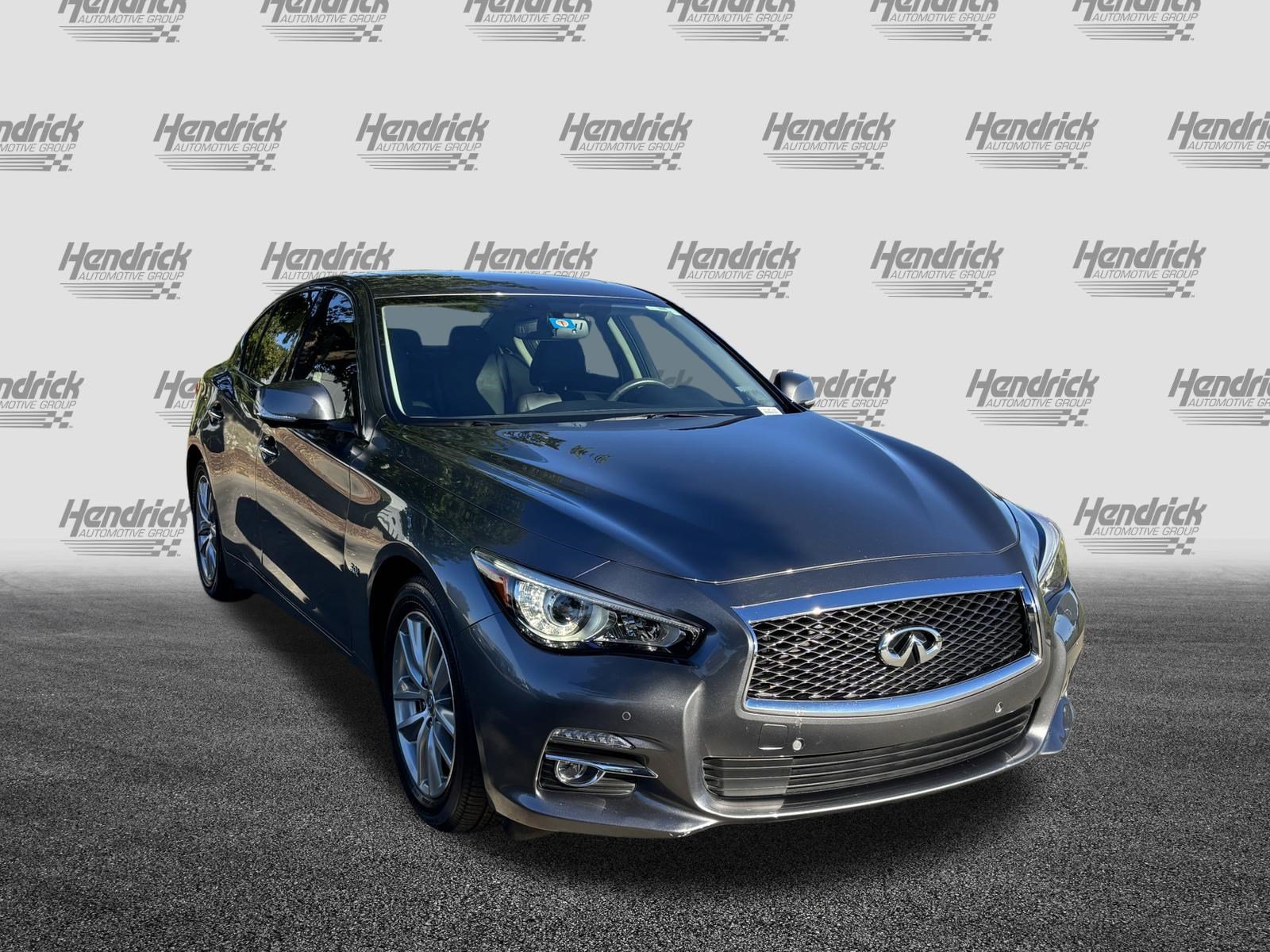 Used 2016 INFINITI Q50 3.0t Premium w/ Driver Assistance Package RWD image 2