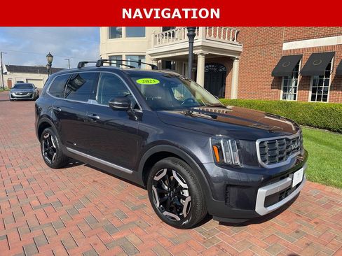 Used 2025 Kia Telluride S image 6