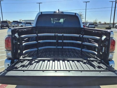 Used 2021 Toyota Tacoma TRD Sport image 20