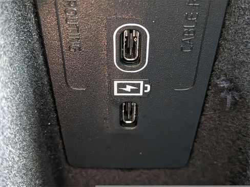 Certified 2024 Volvo XC90 B6 Plus w/ Protection Package Premier image 26