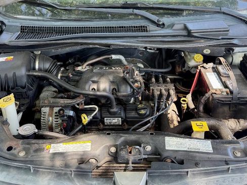Used 2008 Dodge Grand Caravan SE FWD image 17