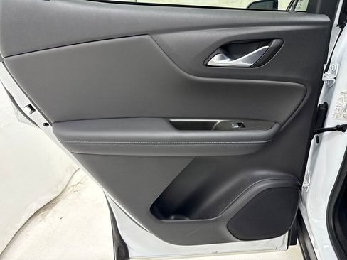 Used 2023 Chevrolet Blazer LT image 14