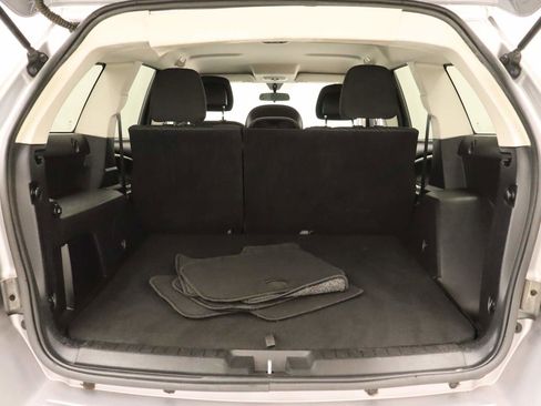 Used 2016 Dodge Journey SE image 17