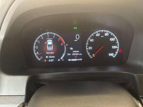 Used 2025 Honda Ridgeline Black Edition image 10