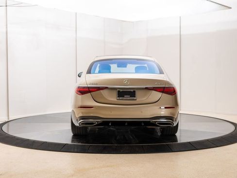 Used 2022 Mercedes-Benz S 500 4MATIC image 3