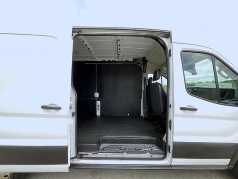 Used 2023 Ford Transit 250 Medium Roof AWD w/ Load Area Protection Package image 21
