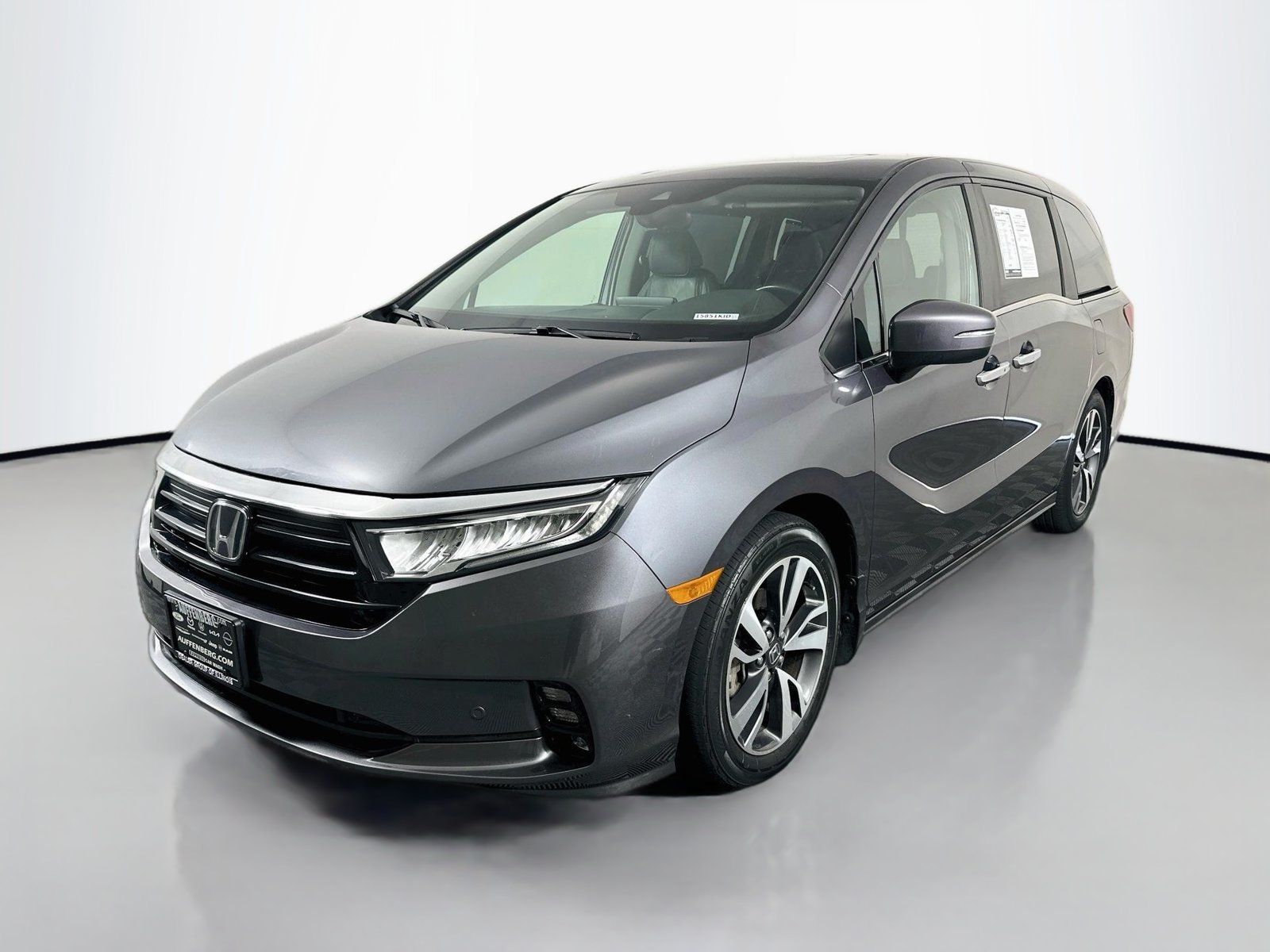 Used 2021 Honda Odyssey Touring image 3