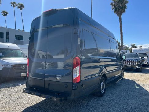 Used 2019 Ford Transit 250 148 High Roof Extended RWD image 5
