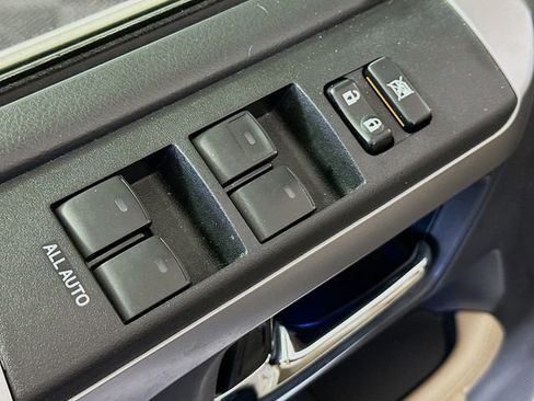 Used 2016 Toyota 4Runner Limited image 20