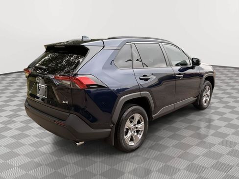 Used 2025 Toyota RAV4 XLE w/ Convenience Package FWD image 4