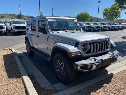 Used 2024 Jeep Wrangler Unlimited Sahara AWD/4WD image 1