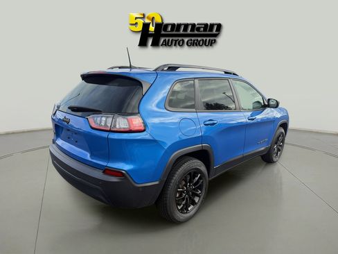 Used 2023 Jeep Cherokee Altitude Lux image 5