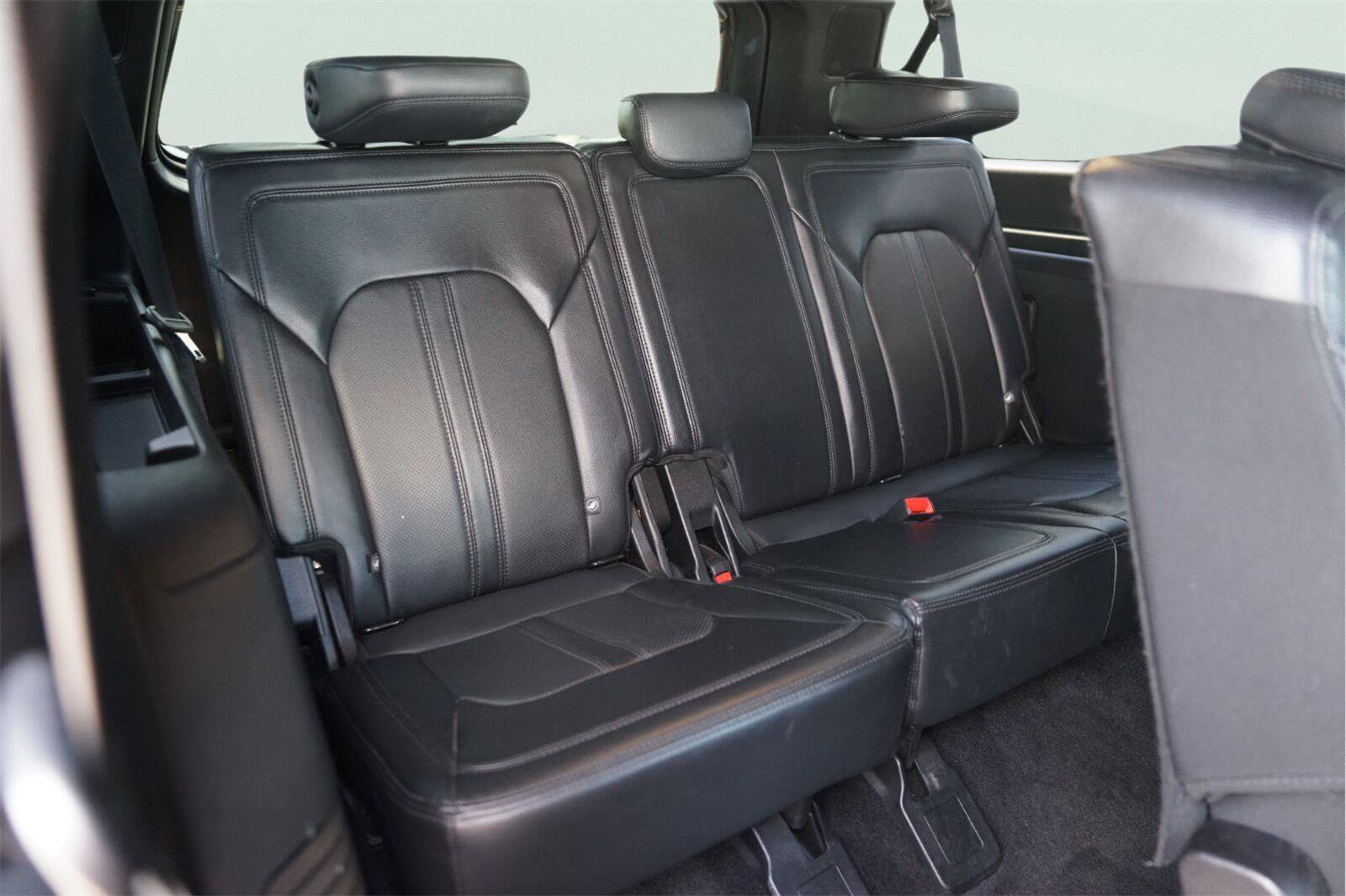 Used 2019 Ford Expedition Max Limited w/ Equipment Group 301A AWD/4WD image 16
