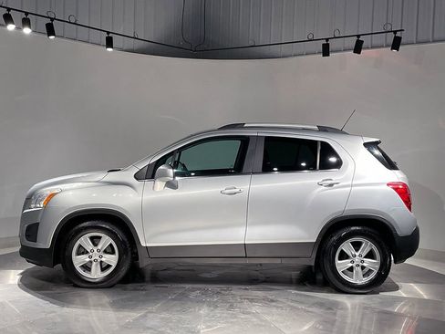 Used 2016 Chevrolet Trax LT w/ LT Convenience Package image 14