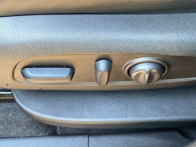 Used 2022 Chevrolet Equinox RS w/ Infotainment Package FWD image 15