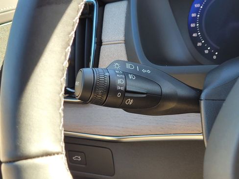 New 2026 Volvo XC90 B5 Core AWD/4WD image 17