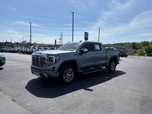 Used 2023 GMC Sierra 1500 Denali AWD/4WD image 7