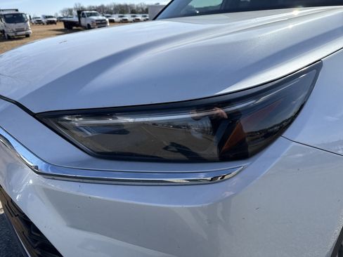 Used 2024 Toyota Grand Highlander Limited image 6