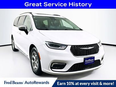 Used 2023 Chrysler Pacifica Limited