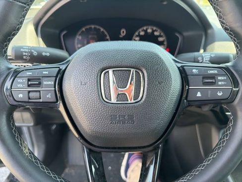 Used 2025 Honda Civic Sport image 13