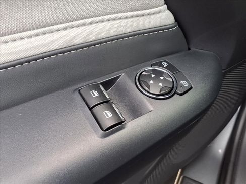 Used 2025 Ford Mustang Coupe image 22