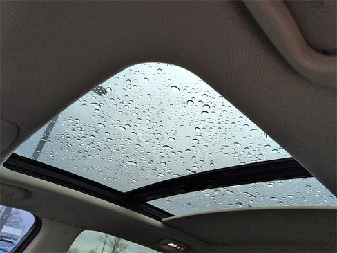 Used 2018 Buick Envision Premium w/ Driver Confidence Package image 14