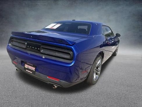 Used 2020 Dodge Challenger R/T RWD image 7