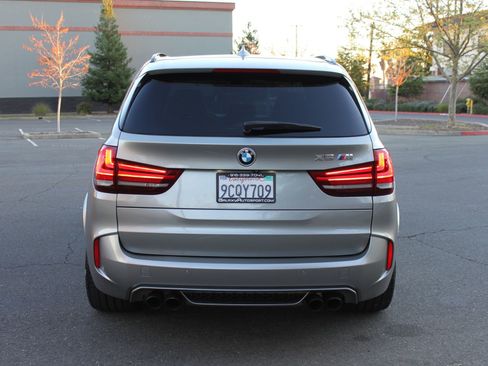 Used 2017 BMW X5 M image 6