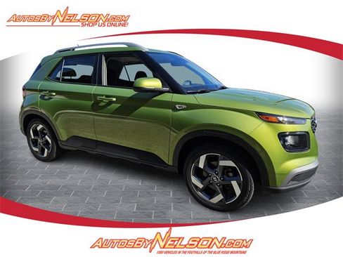 Used 2023 Hyundai Venue SEL image 1