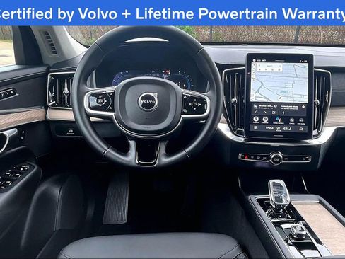 Certified 2025 Volvo XC90 B5 Plus image 8