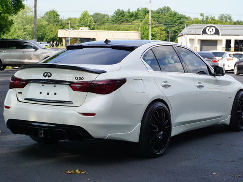 Used 2016 INFINITI Q50 3.0t Premium w/ Driver Assistance Package AWD/4WD image 7