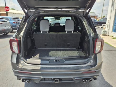 Used 2020 Ford Explorer ST w/ ST Street Pack image 12