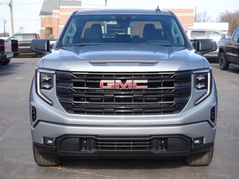 Used 2023 GMC Sierra 1500 Elevation AWD/4WD image 6