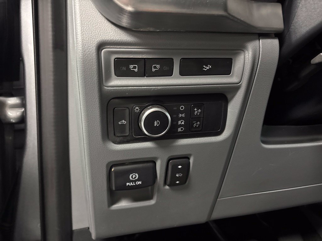 Used 2023 Ford F150 Lariat w/ Max Trailer Tow Package AWD/4WD image 20