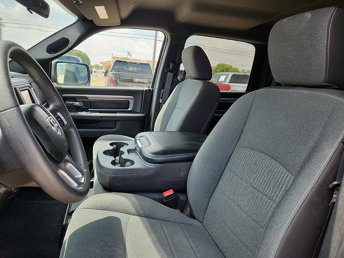 Used 2024 RAM 1500 Warlock AWD/4WD image 7